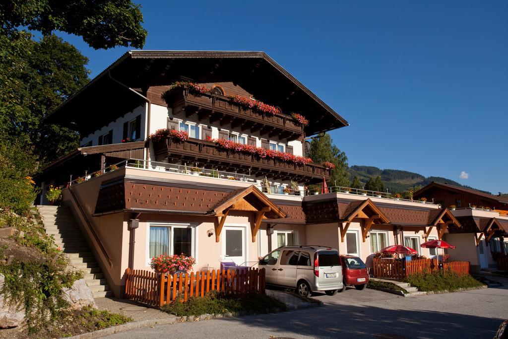 Familiengastehaus Ingrid Appartement Sankt Martin am Tennengebirge Buitenkant foto