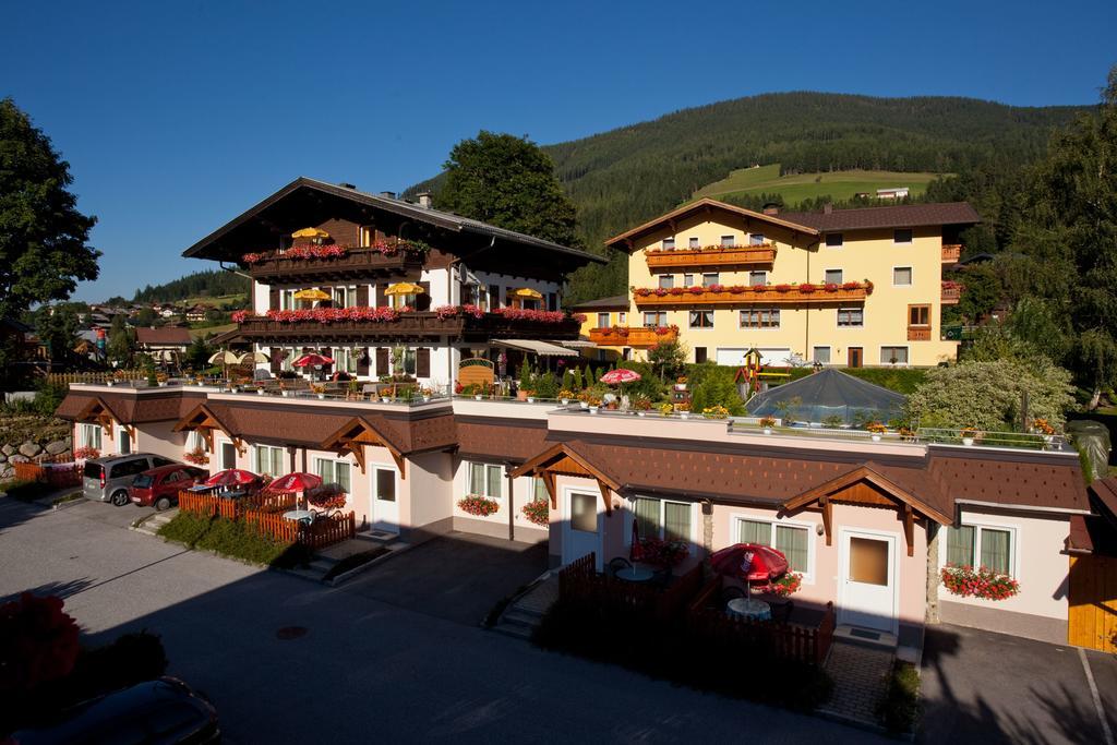 Familiengastehaus Ingrid Appartement Sankt Martin am Tennengebirge Buitenkant foto