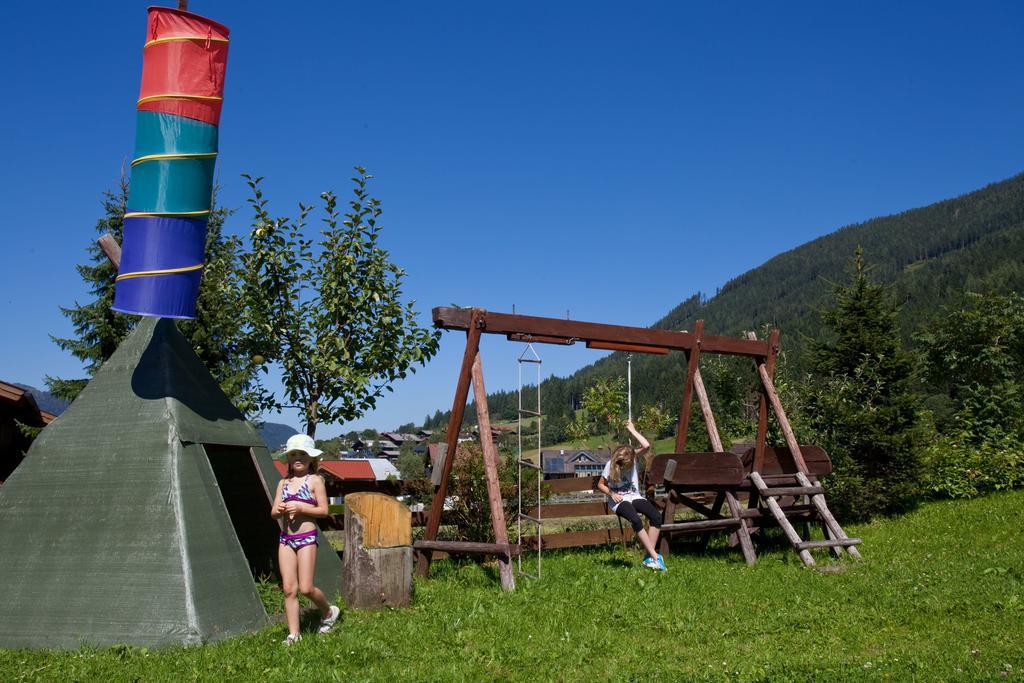 Familiengastehaus Ingrid Appartement Sankt Martin am Tennengebirge Buitenkant foto