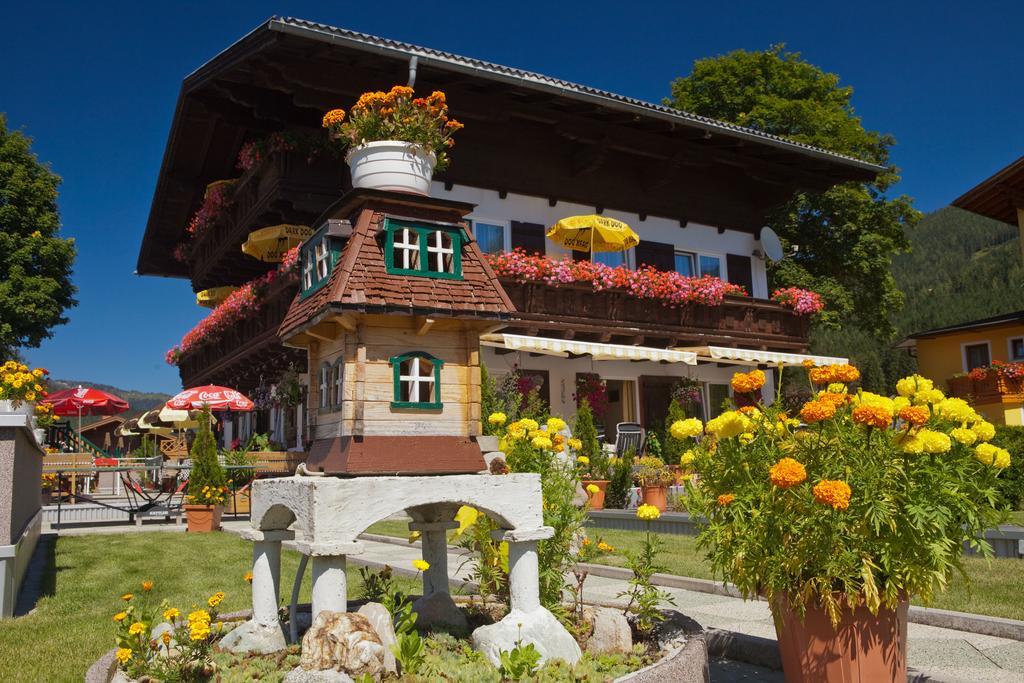 Familiengastehaus Ingrid Appartement Sankt Martin am Tennengebirge Buitenkant foto